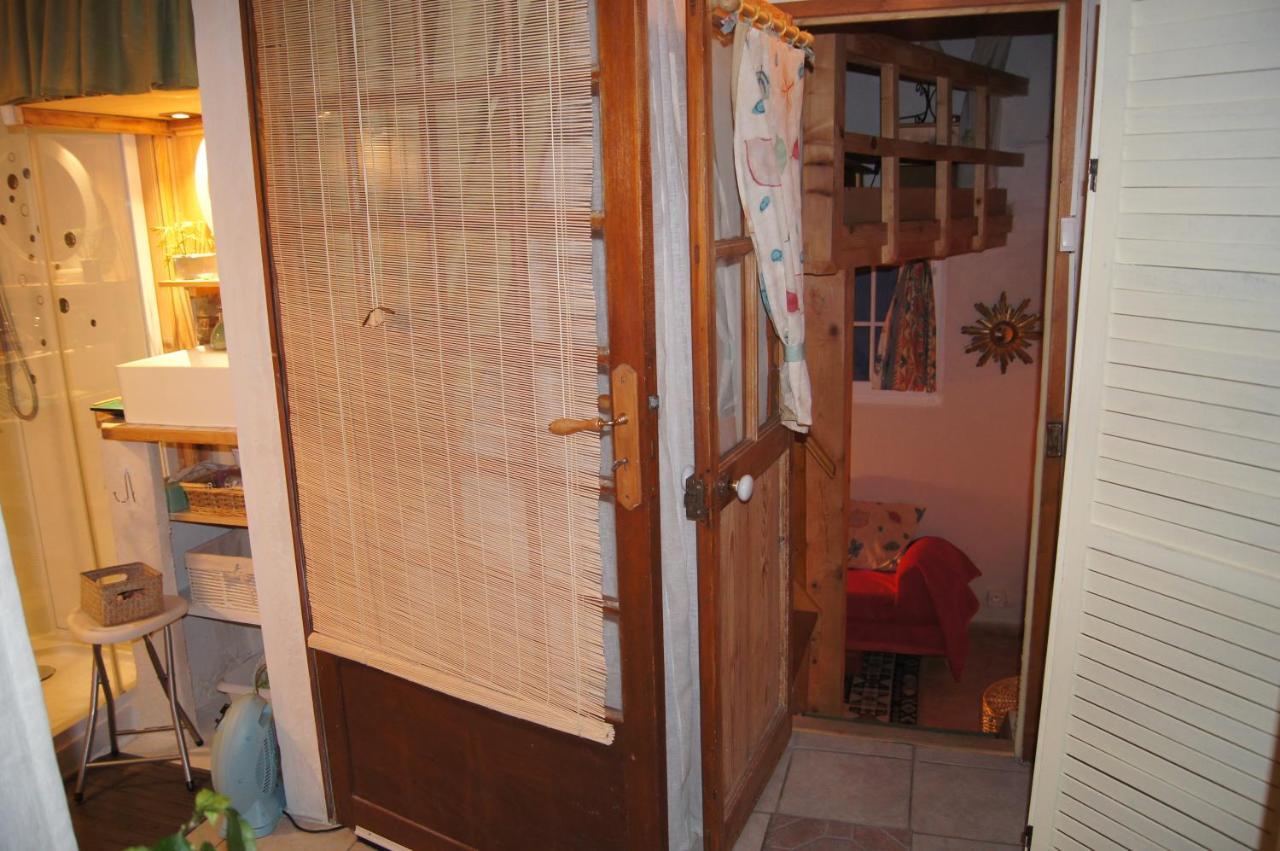 Petit Studio Atypique Et Cosy En Provence Saint-Étienne-les-Orgues エクステリア 写真